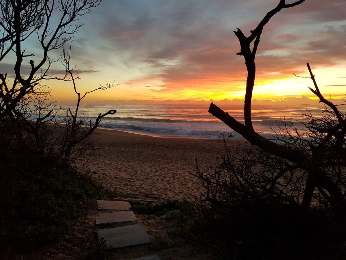 Surf Motel Umdloti Bagian luar foto