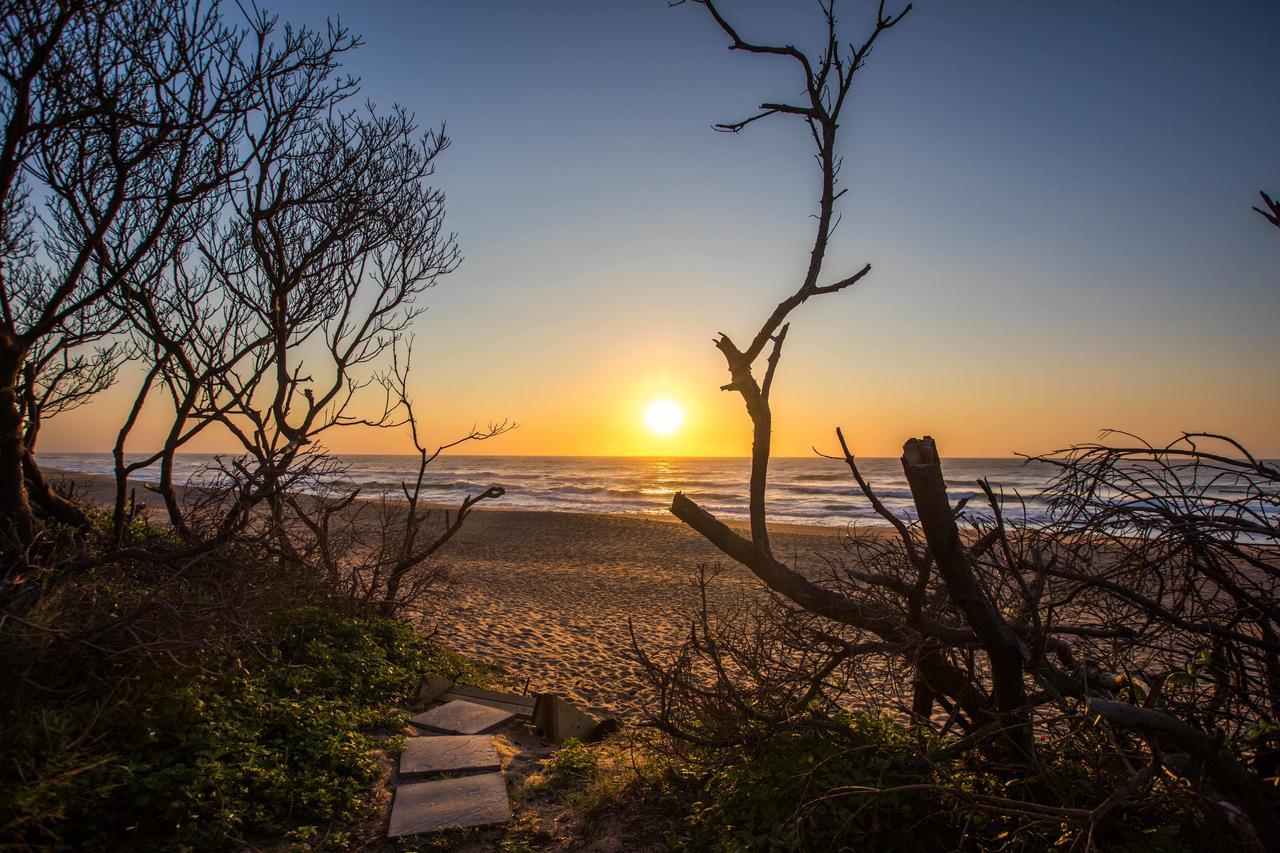 Surf Motel Umdloti Bagian luar foto