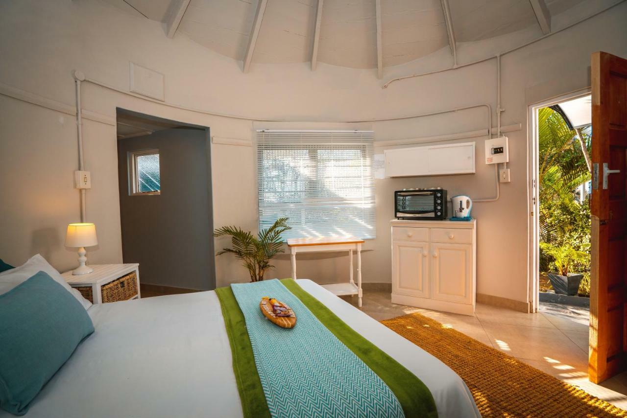 Surf Motel Umdloti Bagian luar foto