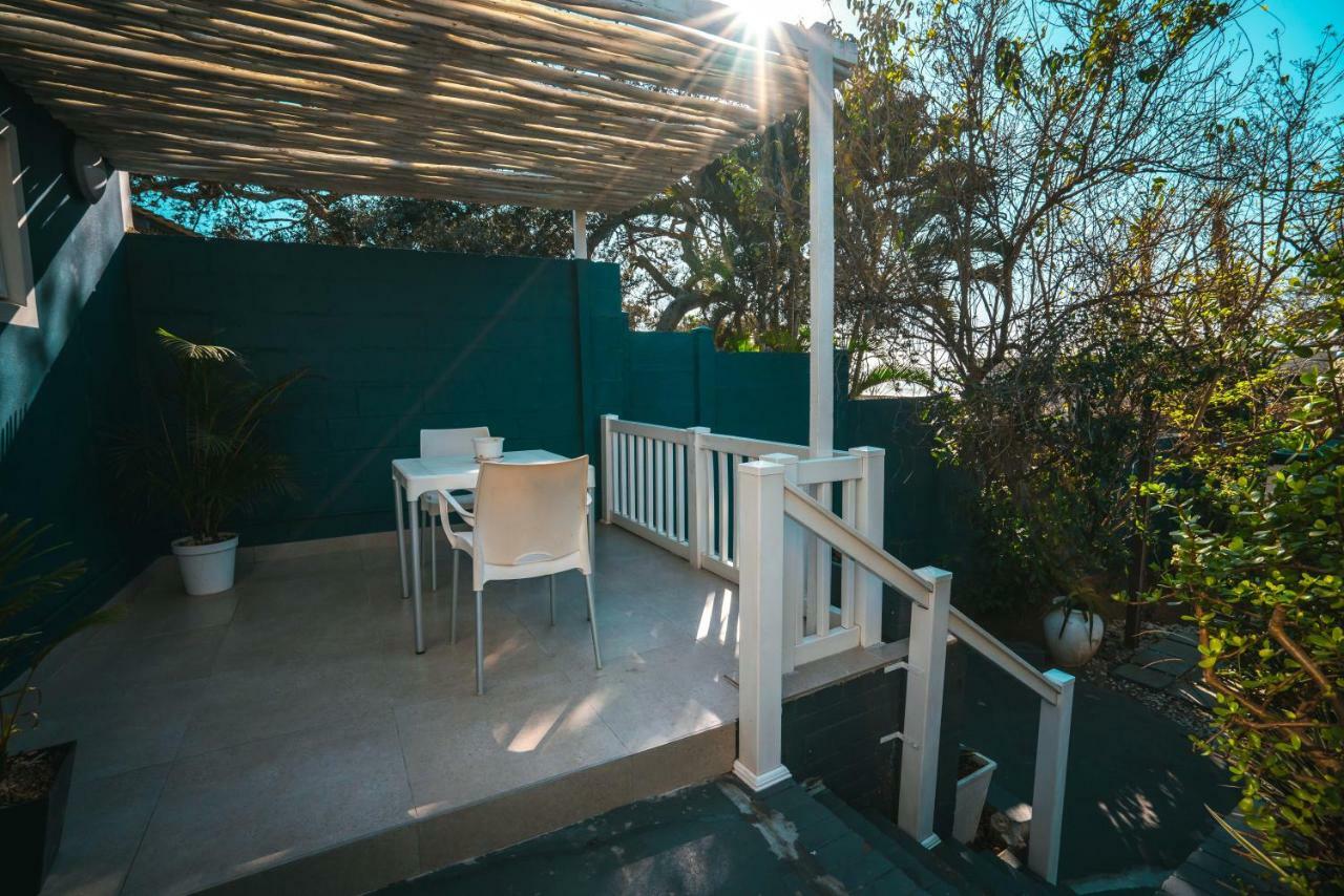 Surf Motel Umdloti Bagian luar foto